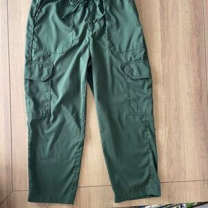 Olive Green cargo pants size Small